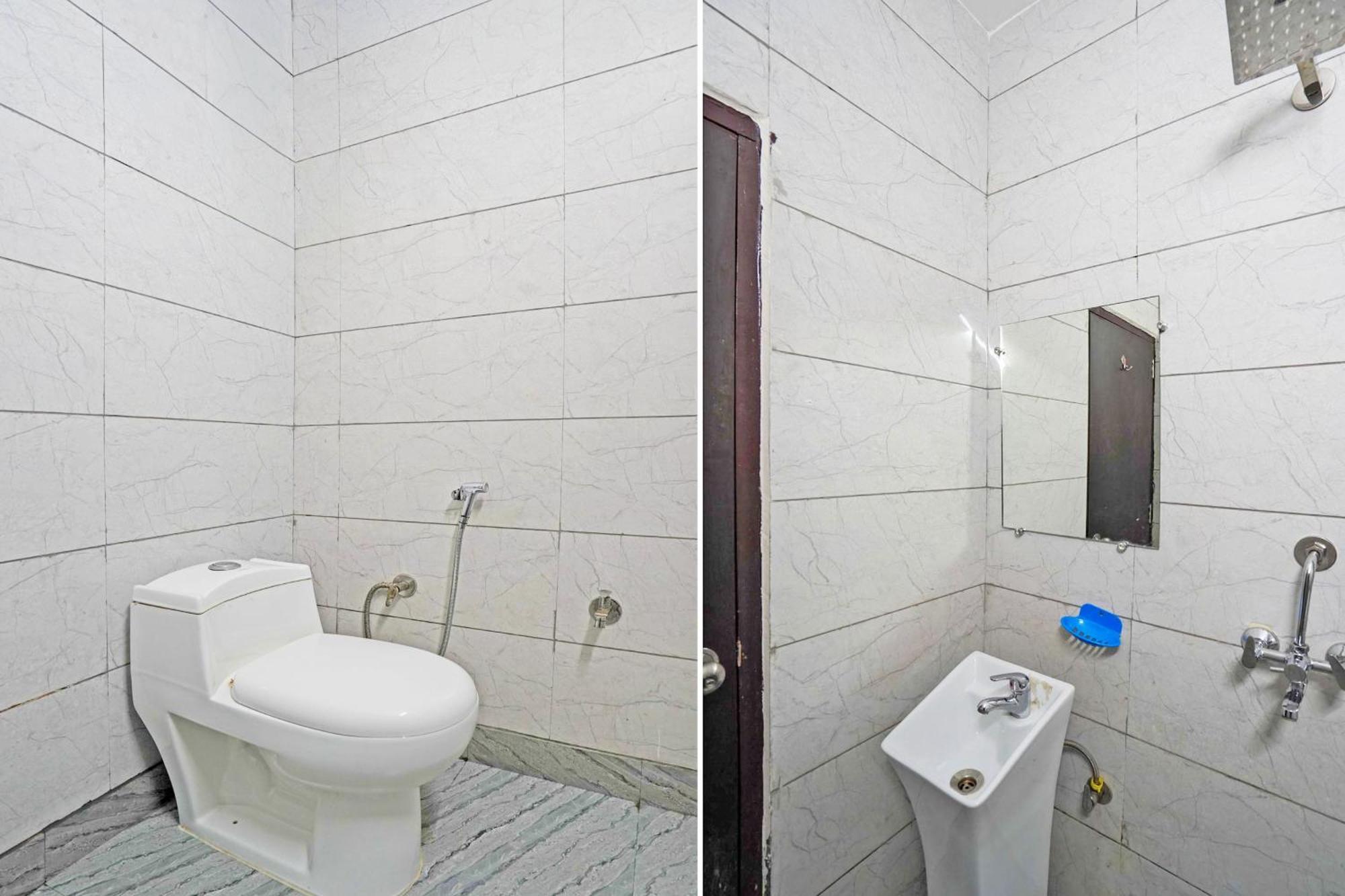 Hotel Twamev Residency Nueva Delhi Exterior foto