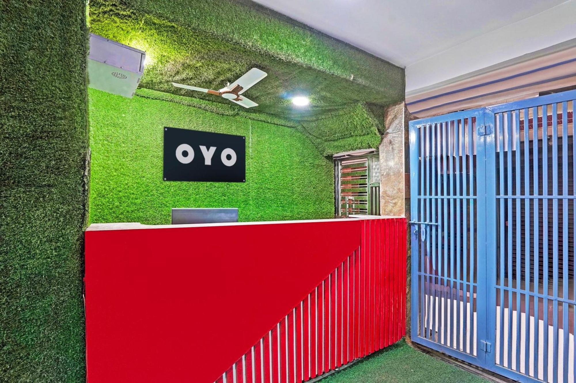Hotel Twamev Residency Nueva Delhi Exterior foto